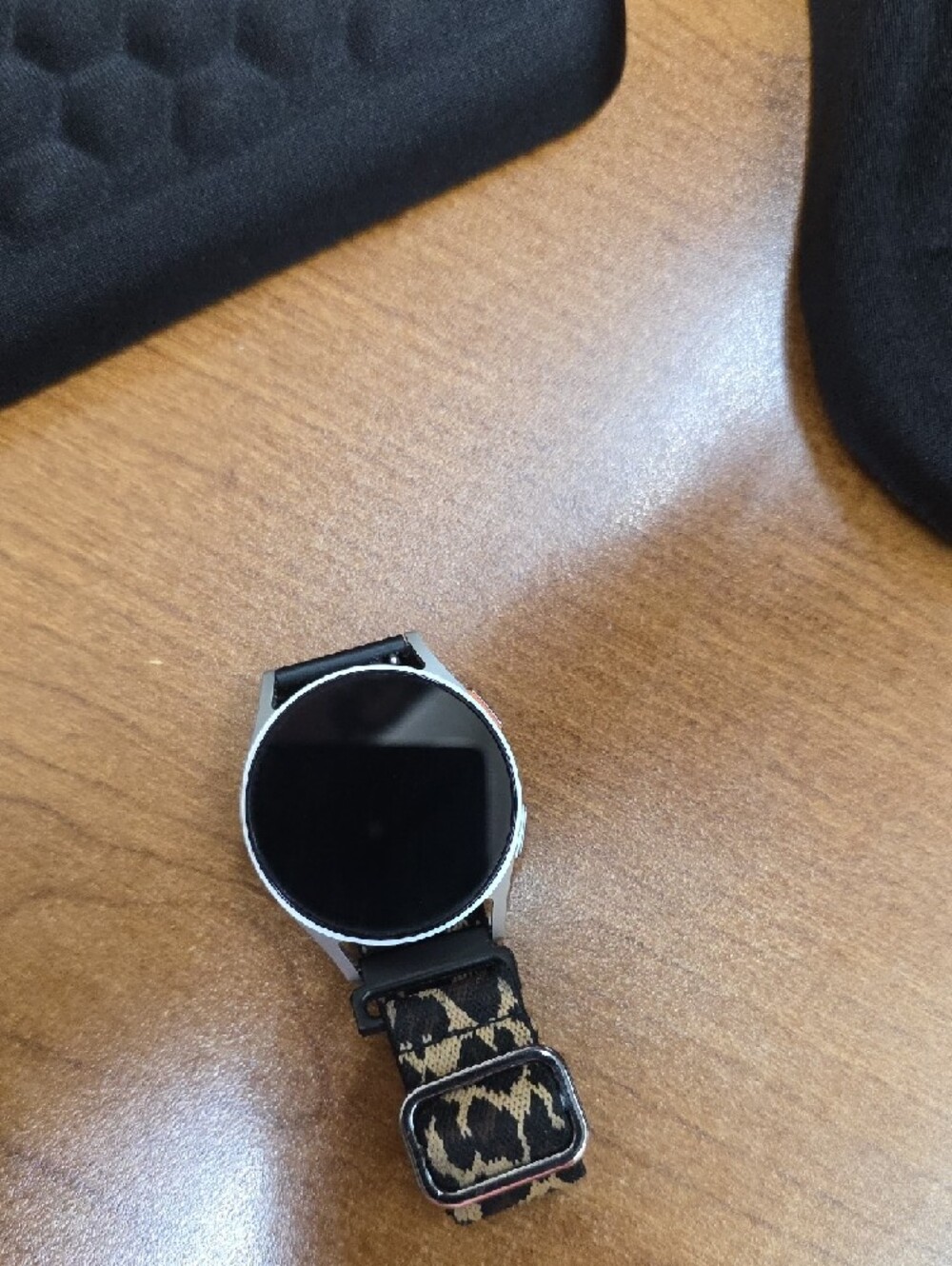 Samsung Galaxy Watch 7 - Picture 2 of 7
